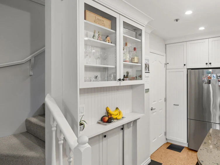 2308 Vine Street, Vancouver, BC, V6K 3K5 - 18