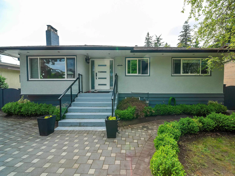 3936 Southwood Street, Burnaby, BC, V5J 2E4 - 2