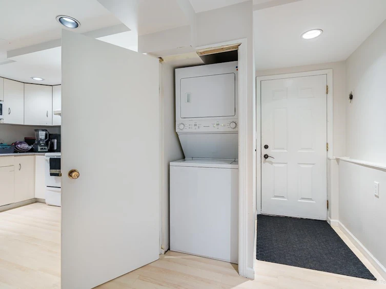 3936 Southwood Street, Burnaby, BC, V5J 2E4 - 26