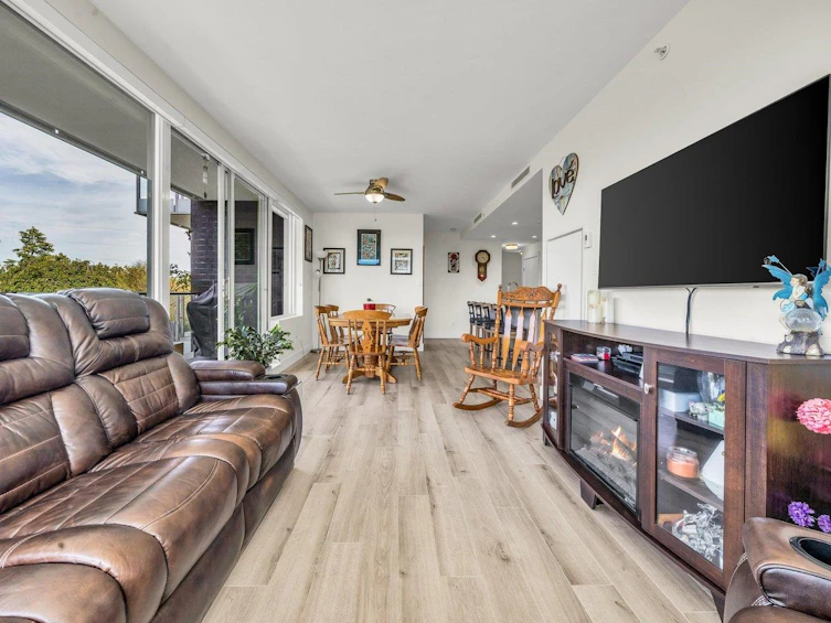 206-10788 No. 5 Road, Richmond, BC, V6W 0B7 - 11