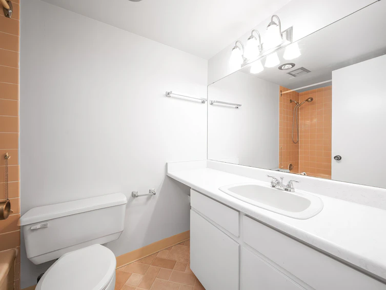 1901-5645 Barker Avenue, Burnaby, BC, V5H 3Z5 - 13