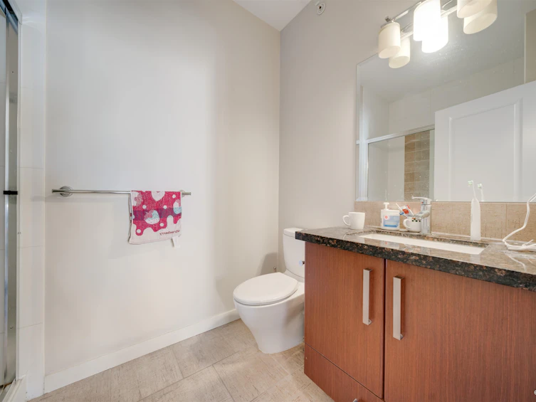 406-15168 19 Avenue, Surrey, BC, V4A 0A5 - 17