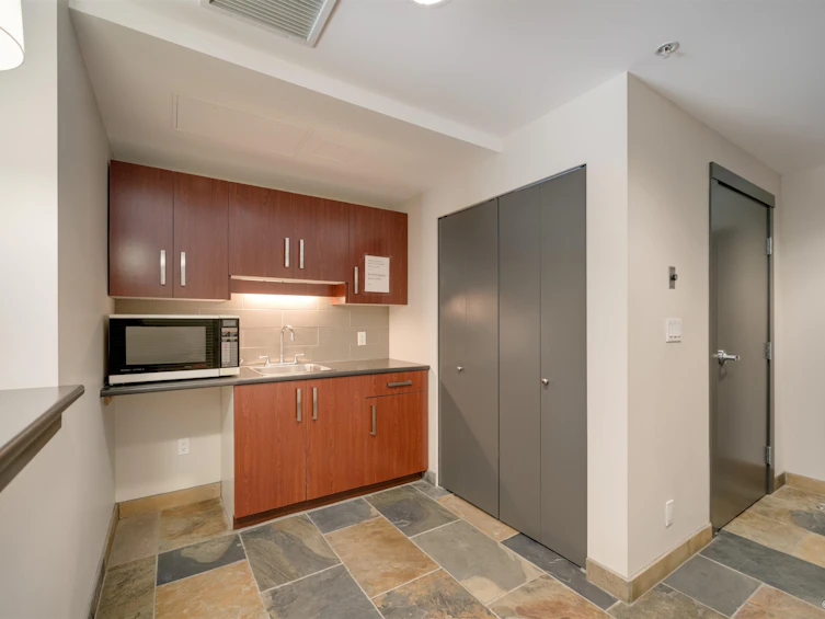 406-15168 19 Avenue, Surrey, BC, V4A 0A5 - 24