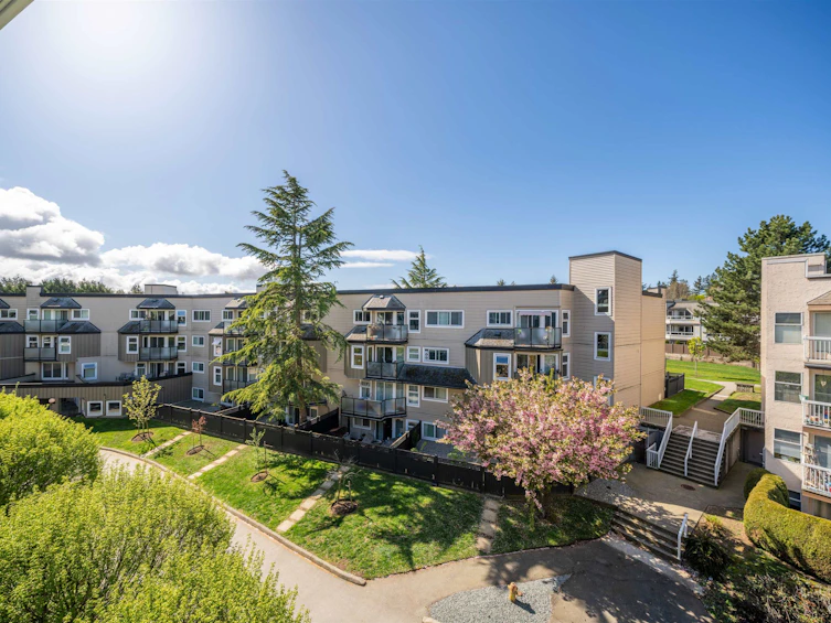 406-15168 19 Avenue, Surrey, BC, V4A 0A5 - 19