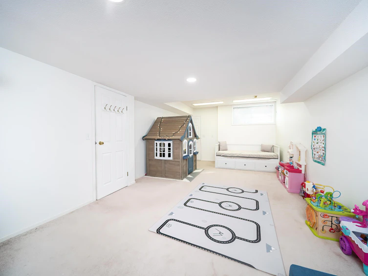 2808 Greenbrier Place, Coquitlam, BC, V3E 2S4 - 33