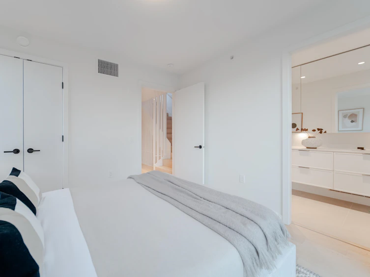 2112 Prince Edward Street, Vancouver, BC, V5T 3M3 - 23