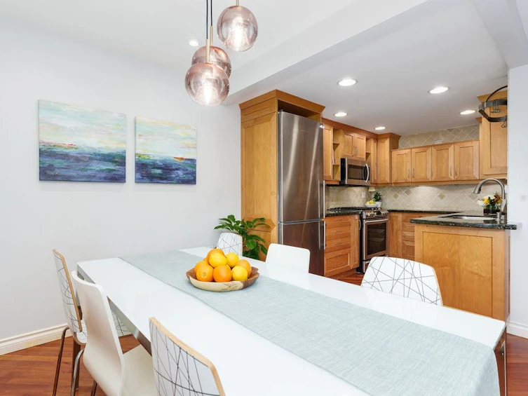 2405 W 5th Avenue, Vancouver, BC, V6K 1S7 - 13