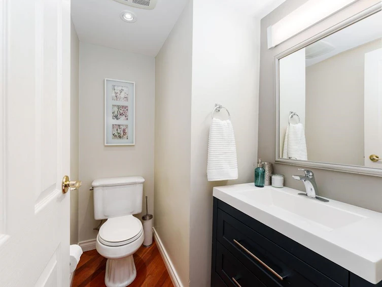 2405 W 5th Avenue, Vancouver, BC, V6K 1S7 - 16
