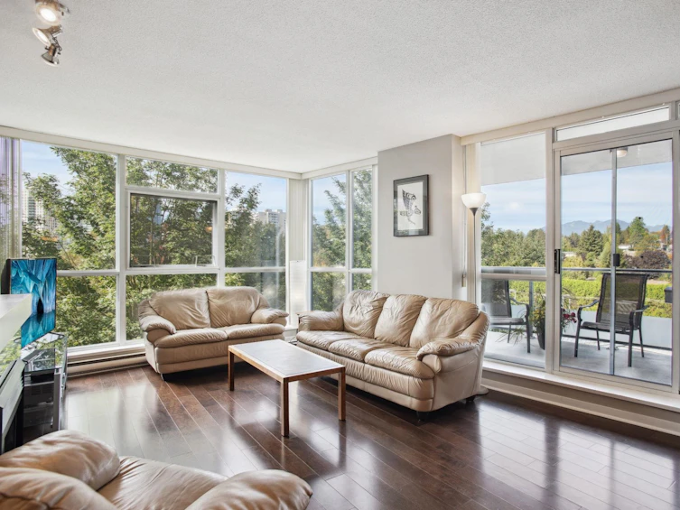 906-2225 Holdom Avenue, Burnaby, BC, V5B 0A1 - 5