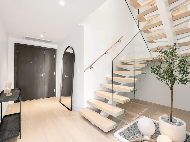 2405-1500 Fern Street, North Vancouver, BC, V7J 1H6 - 7