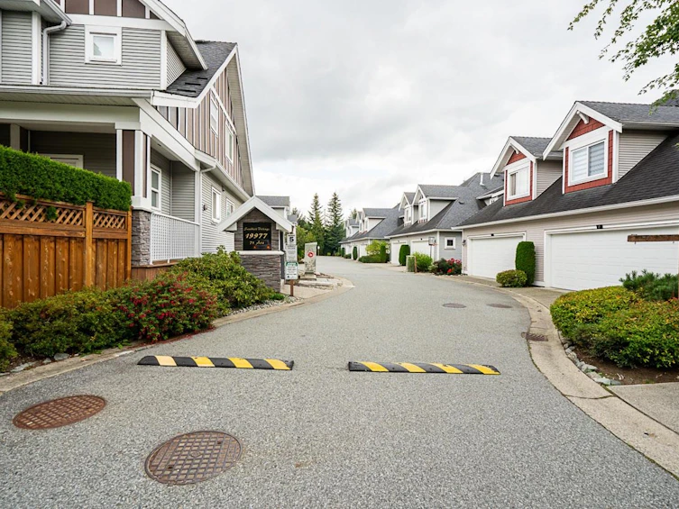30-19977 71 Avenue, Langley, BC, V2Y 0E1 - 2