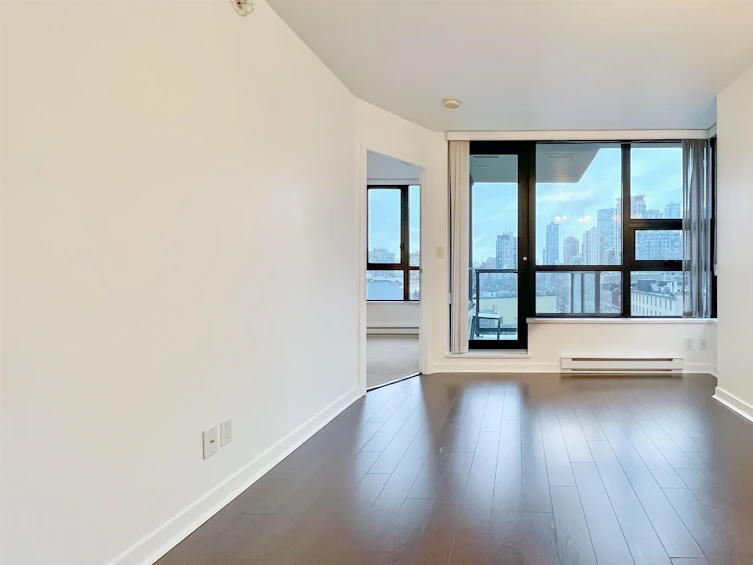 910-977 Mainland Street, Vancouver, BC, V6B 1T2 - 5