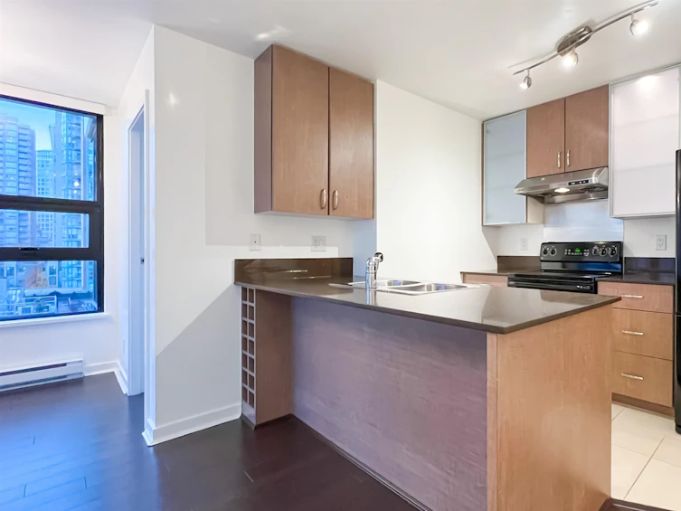 910-977 Mainland Street, Vancouver, BC, V6B 1T2 - 9