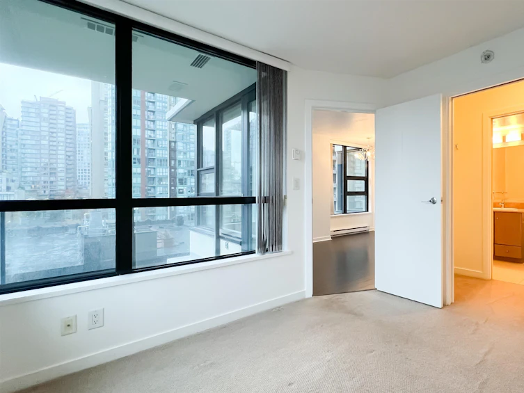 910-977 Mainland Street, Vancouver, BC, V6B 1T2 - 13
