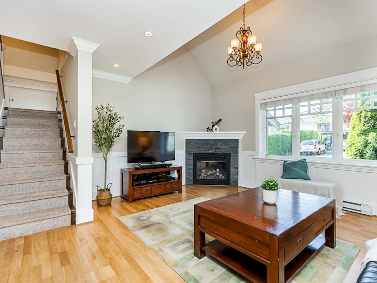 3375 Chesterfield Avenue, North Vancouver, BC, V7N 3N2 - 4