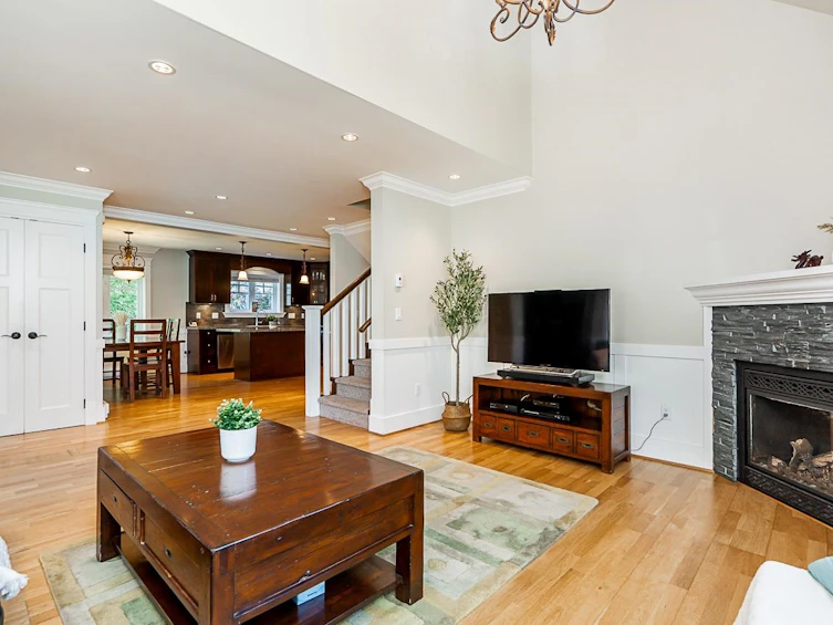 3375 Chesterfield Avenue, North Vancouver, BC, V7N 3N2 - 5
