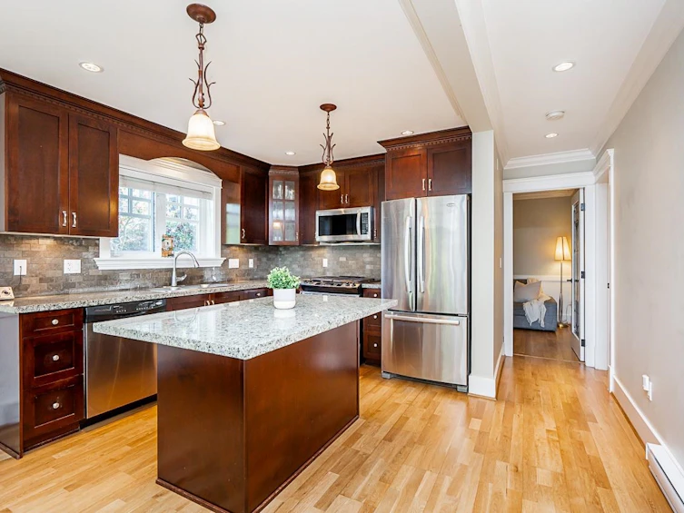 3375 Chesterfield Avenue, North Vancouver, BC, V7N 3N2 - 8