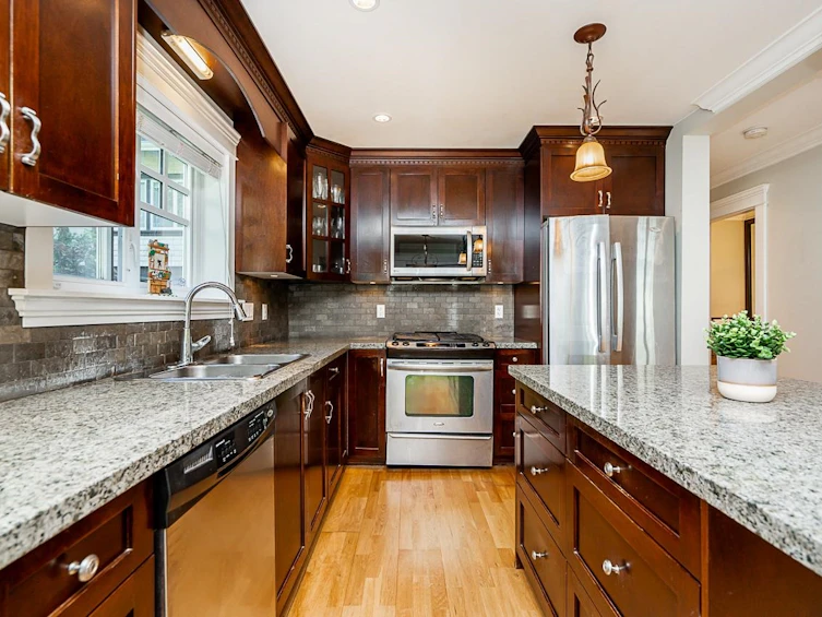3375 Chesterfield Avenue, North Vancouver, BC, V7N 3N2 - 9