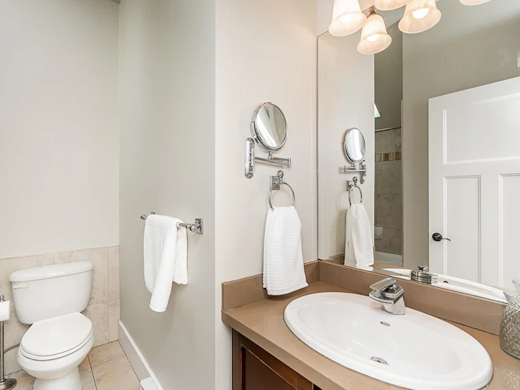 3375 Chesterfield Avenue, North Vancouver, BC, V7N 3N2 - 22