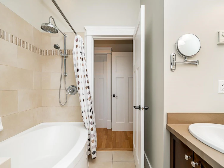 3375 Chesterfield Avenue, North Vancouver, BC, V7N 3N2 - 26