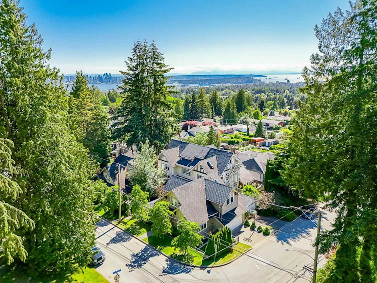 3375 Chesterfield Avenue, North Vancouver, BC, V7N 3N2 - 36