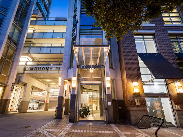 1004-535 Smithe Street, Vancouver, BC, V6B 0H2 - 32