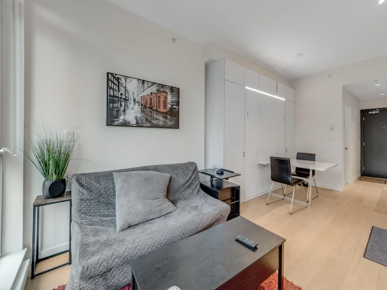 414-13438 Central, Surrey, BC, V3T 0N2 - 4