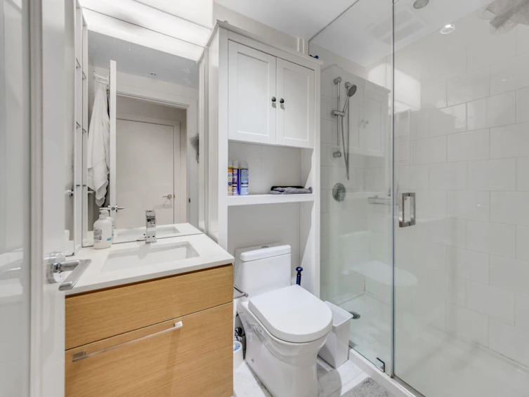 414-13438 Central, Surrey, BC, V3T 0N2 - 9