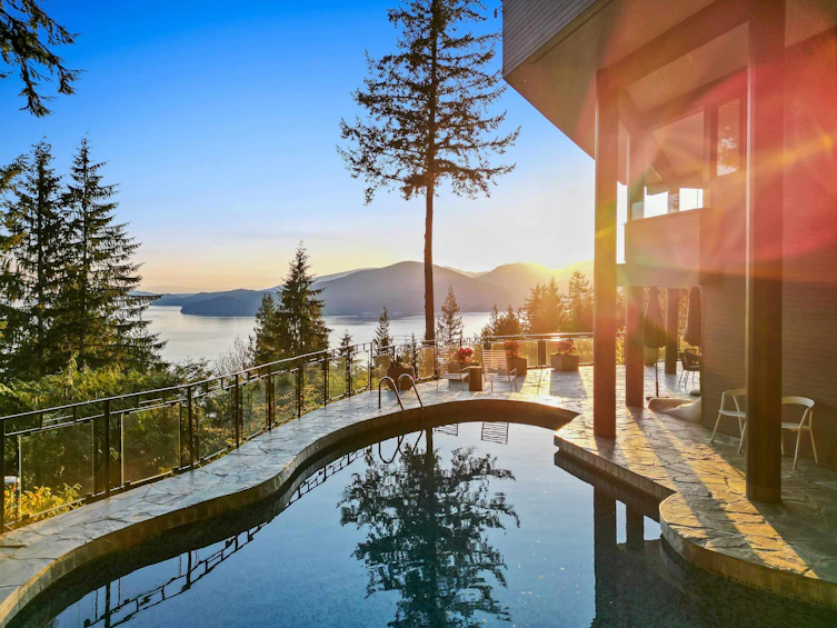 168 Sunset Drive, West Vancouver, BC, V0N 2E0 - 3
