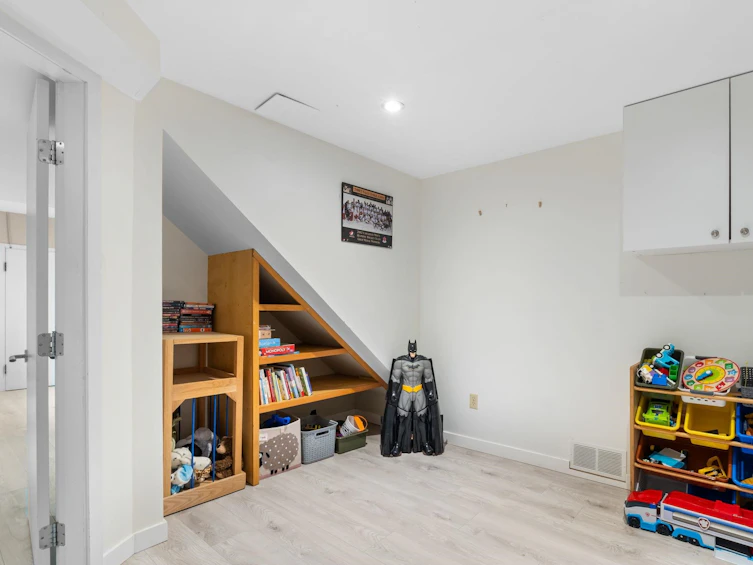 1146 Cortell Street, North Vancouver, BC, V7P 2A4 - 22