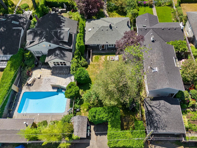 1146 Cortell Street, North Vancouver, BC, V7P 2A4 - 35