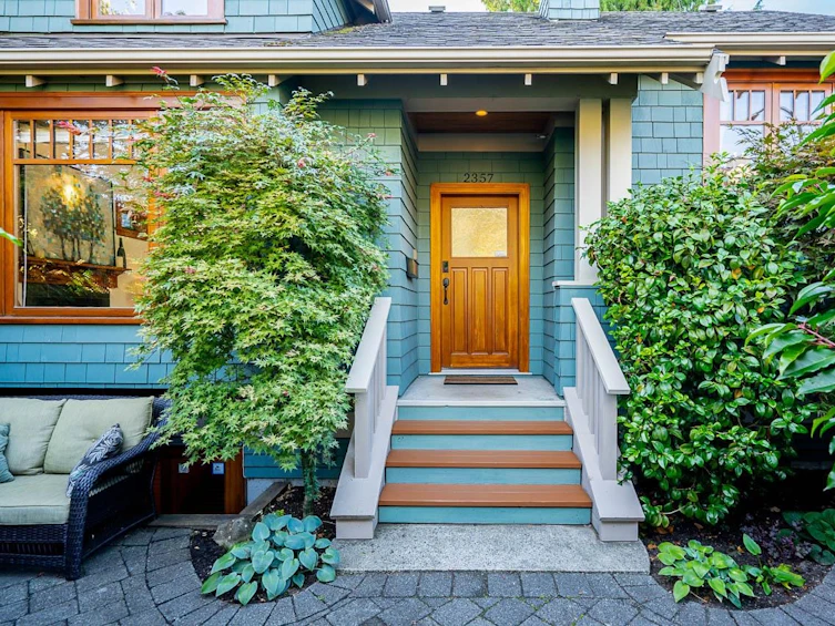 2357 Vine Street, Vancouver, BC, V6K 3K6 - 2