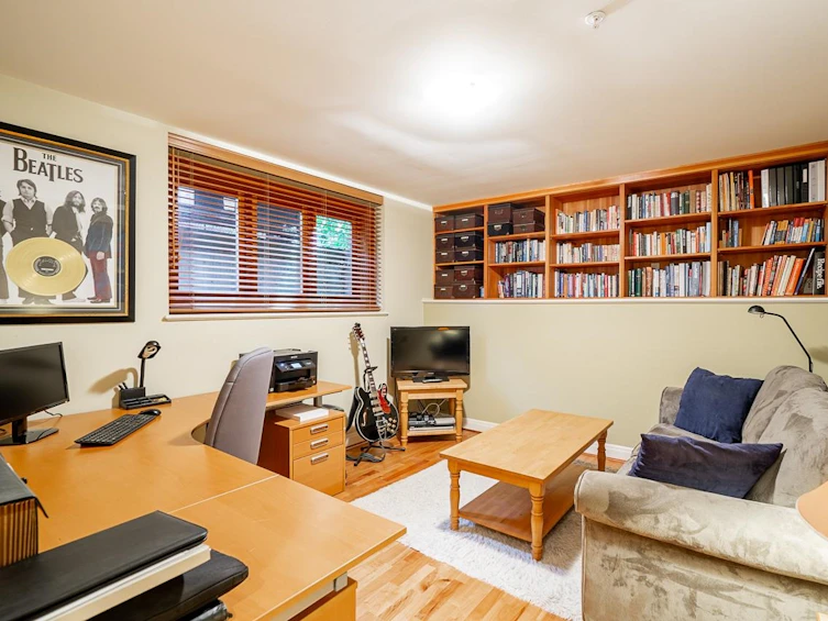 2357 Vine Street, Vancouver, BC, V6K 3K6 - 27