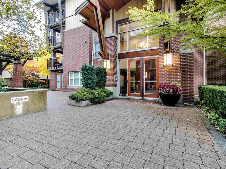 315-5889 Irmin Street, Burnaby, BC, V5J 0C1 - 7