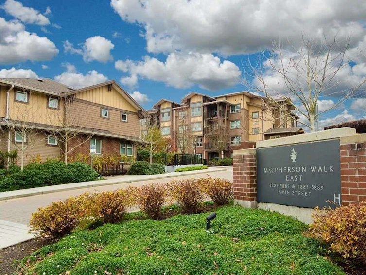 315-5889 Irmin Street, Burnaby, BC, V5J 0C1