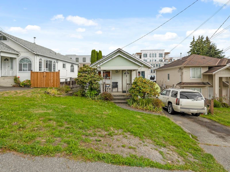 217 Lebleu Street, Coquitlam BC V3K 4L7