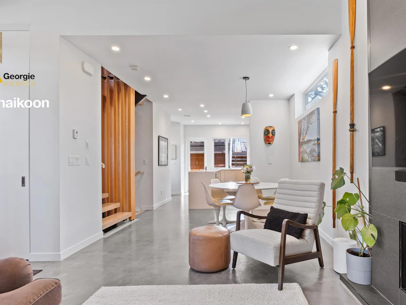 767 Ridgeway Avenue, North Vancouver BC