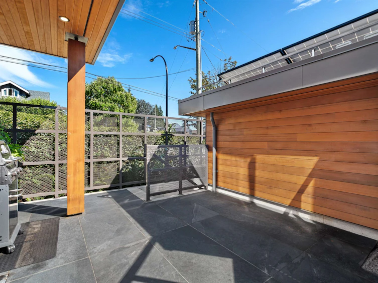 767 Ridgeway Avenue, North Vancouver, BC, V7L 3R1 - 11