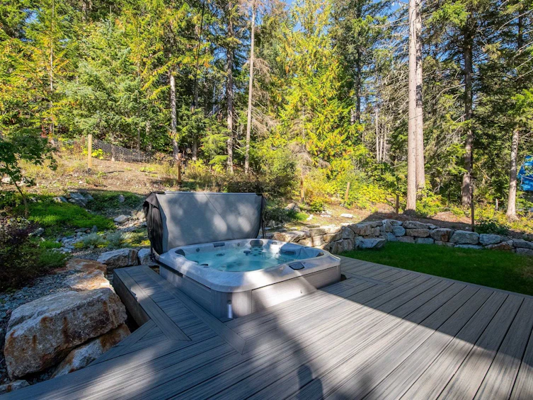 9206 Emerald Drive, Whistler, BC, V8E 0G5 - 14