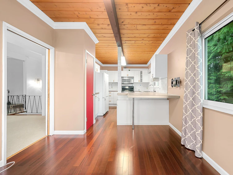 3570 Lonsdale Avenue, North Vancouver, BC, V7N 3K4 - 10