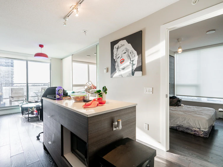2005-13398 104 Avenue, Surrey, BC, V3T 1V6 - 3