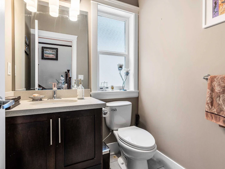 27866 Maclure Road, Abbotsford, BC, V4X 0A9 - 6