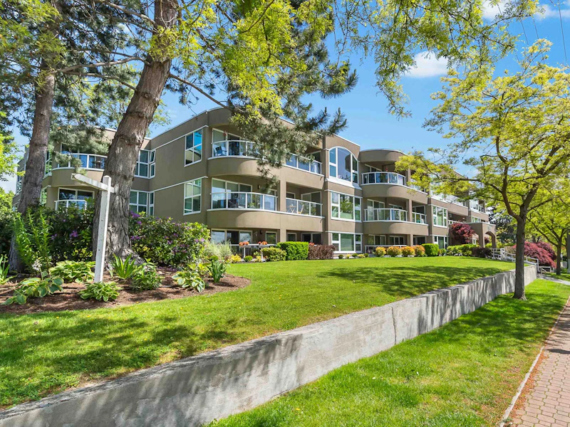 205 - 15809 Marine Drive, Surrey BC V4B 1E7