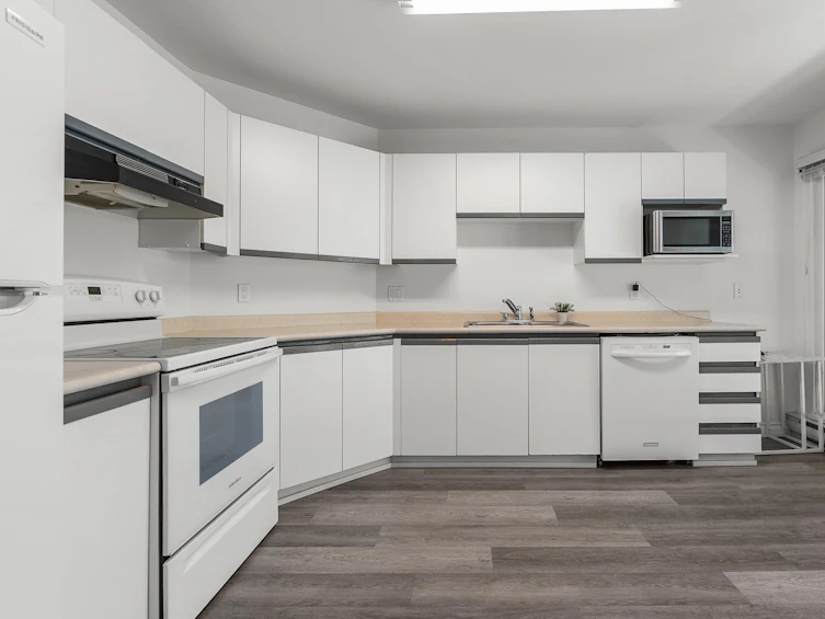 205-15809 Marine, Surrey, BC, V4B 1E7 - 10