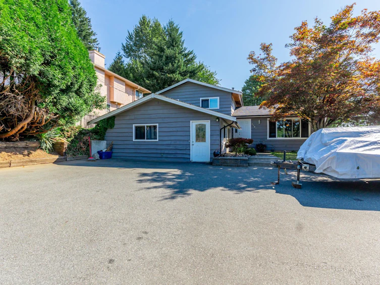 8024 Cedar Street, Mission, BC, V2V 3N1 - 4