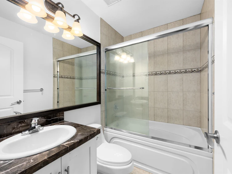 188 N Howard Avenue, Burnaby, BC, V5B 1J5 - 13