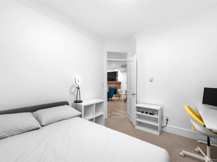 188 N Howard Avenue, Burnaby, BC, V5B 1J5 - 26