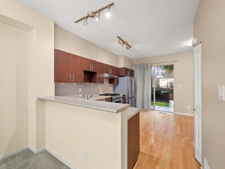 55-15152 62a Avenue, Surrey, BC, V3S 1V1 - 6
