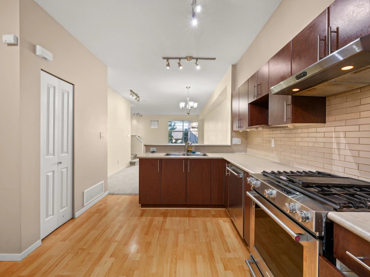 55-15152 62a Avenue, Surrey, BC, V3S 1V1 - 3