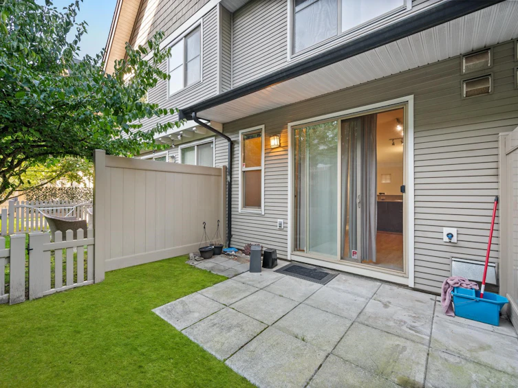 55-15152 62a Avenue, Surrey, BC, V3S 1V1 - 25